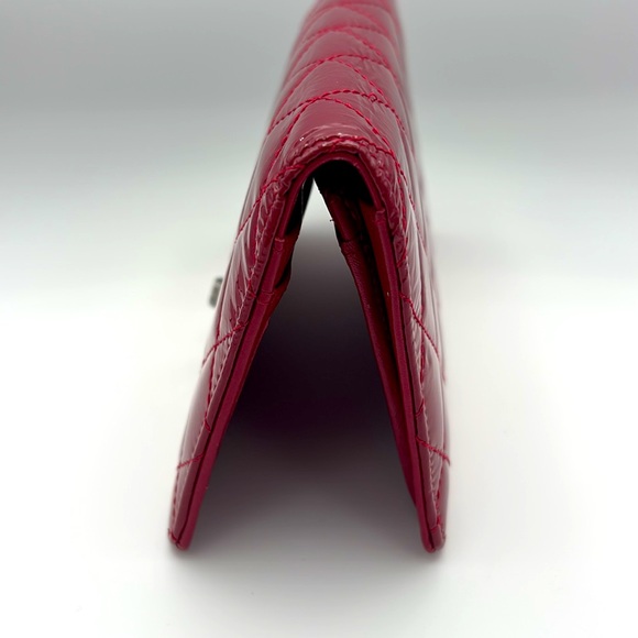 Chanel quilted patent leather long bifold wallet - Picture 10 of 11